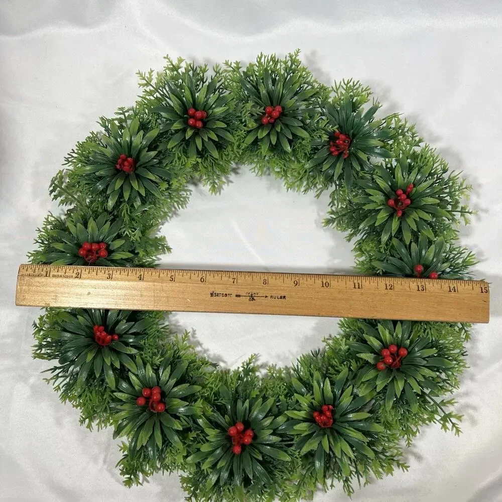 Vintage Christmas Wreath MCM Mid Century Holly Berries Holiday Plastic 15”
